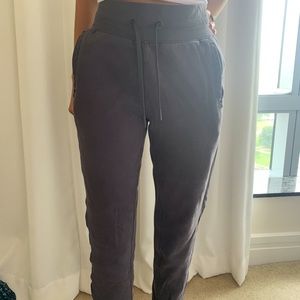 NEW LULU LEMON DARK GREY JOGGERS!!